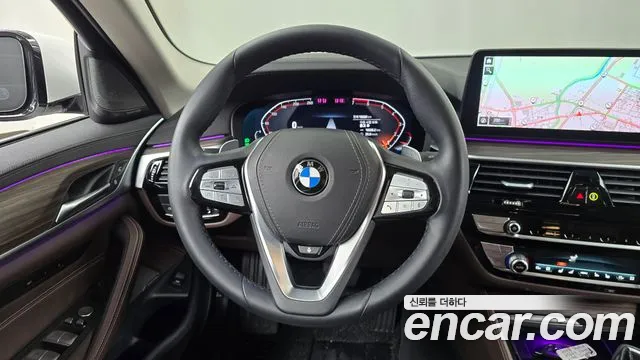 BMW 5-Series — Фото автомобиля 13