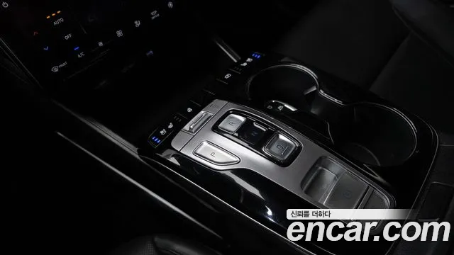 Hyundai Tucson Tucson (NX4) Бензин 1.6 турбо 2WD — Фото автомобиля 9