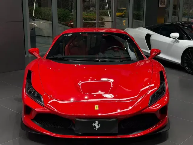 Ferrari F8 — Фото автомобиля 2