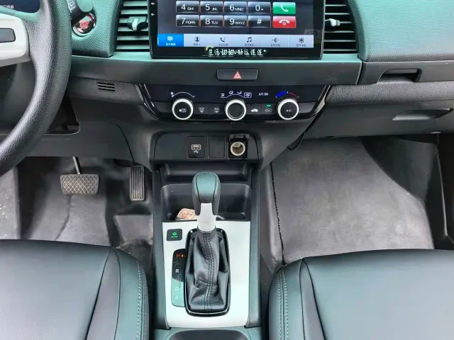Honda Fit — Фото автомобиля 16