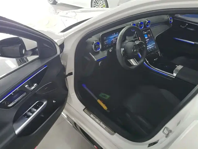 Mercedes-Benz C-Class — Фото автомобиля 15
