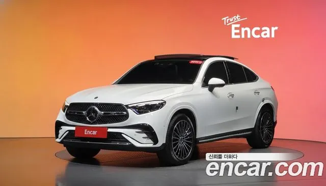 Фотография автомобиля — Mercedes-Benz GLC-Class