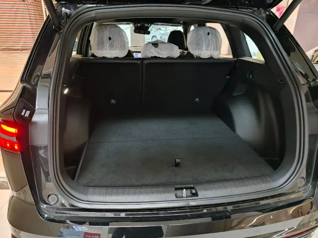 Geely Xingyue L — Фото автомобиля 5