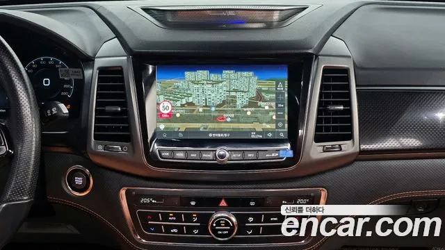 KG_Mobility_Ssangyong Rexton Новый Rexton Sport Khan Дизель 2.2 4WD — Фото автомобиля 17