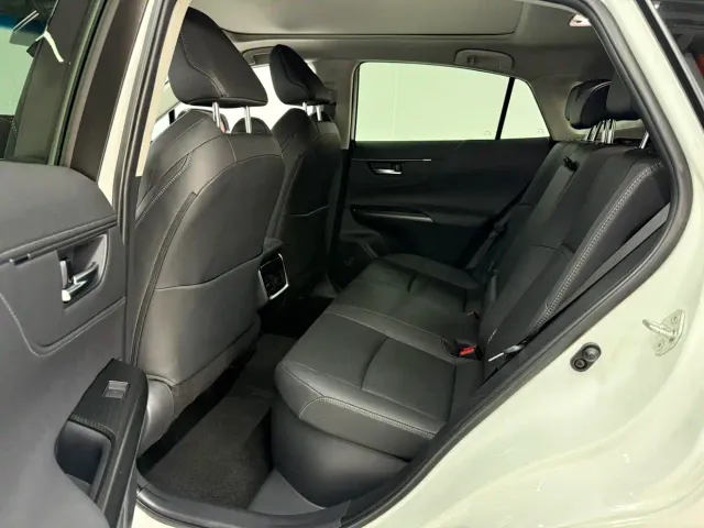 Toyota Venza — Фото автомобиля 10