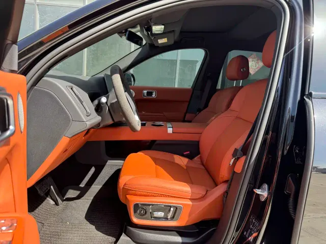Li Auto L7 — Фото автомобиля 4
