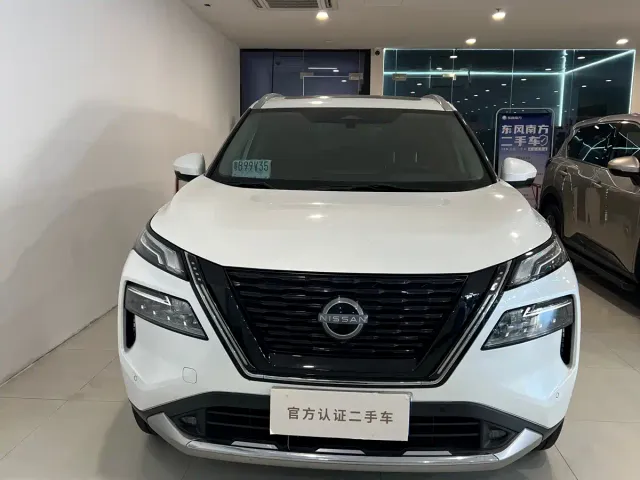 Nissan X-Trail — Фото автомобиля 2