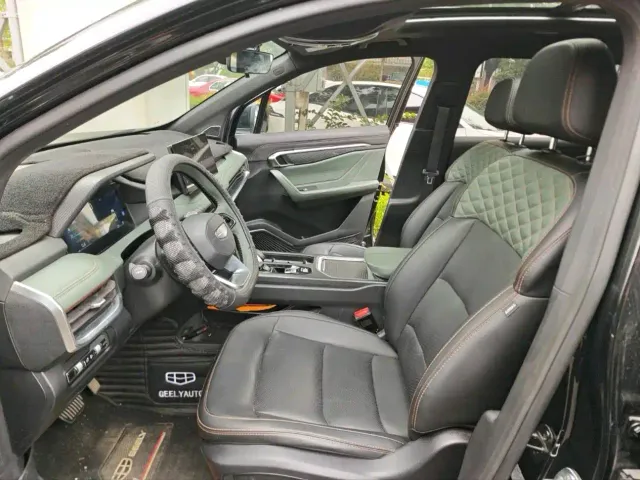 Geely Haoyue L — Фото автомобиля 3