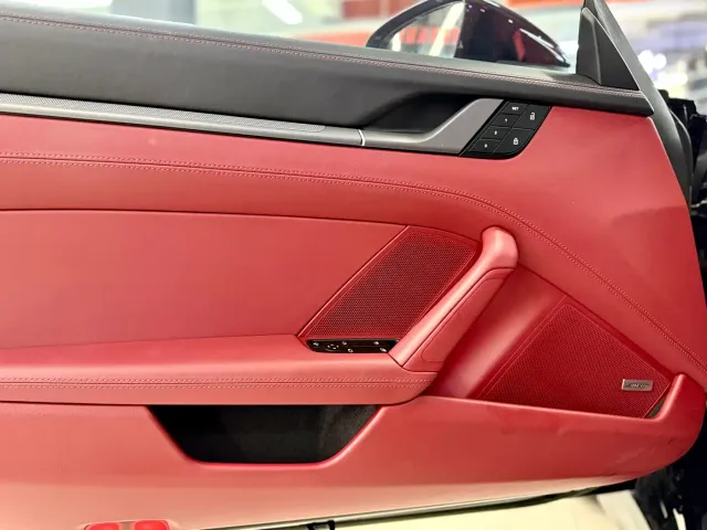 Porsche 911 — Фото автомобиля 7