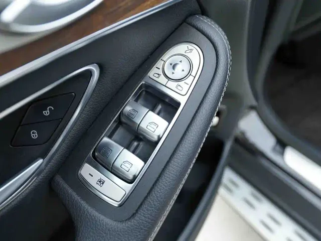 Mercedes-Benz Mercedes-Benz GLC 2021 GLC 300 L 4MATIC Sporty — Фото автомобиля 8