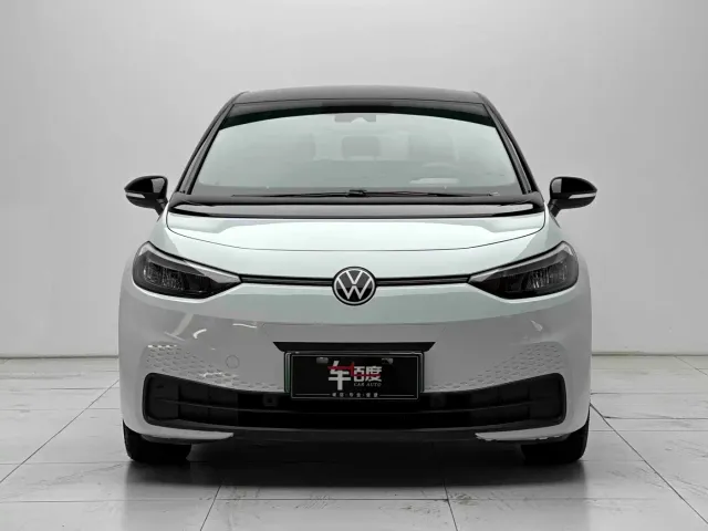 Volkswagen ID.3 — Фото автомобиля 2