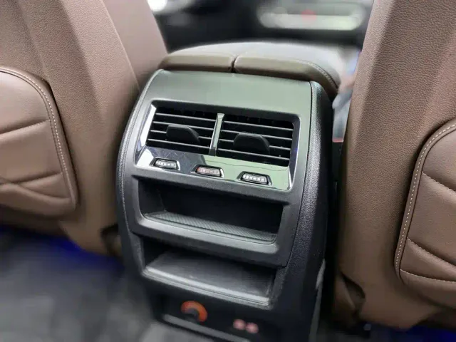 BMW X5 — Фото автомобиля 8