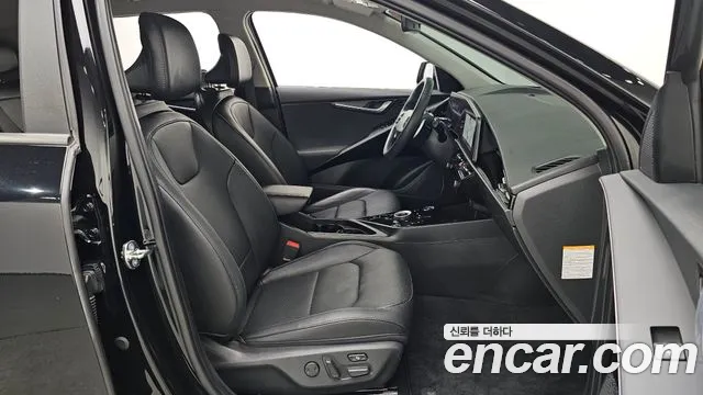 Kia Niro Niro (New) — Фото автомобиля 11