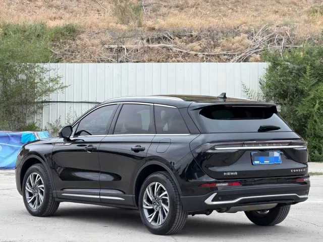 Lincoln Corsair — Фото автомобиля 6