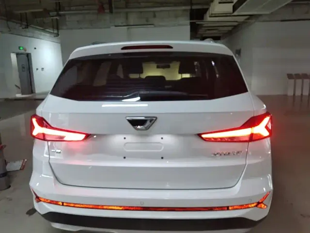 Jetta VS7 — Фото автомобиля 5