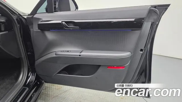 Hyundai Grandeur GN7 — Фото автомобиля 13
