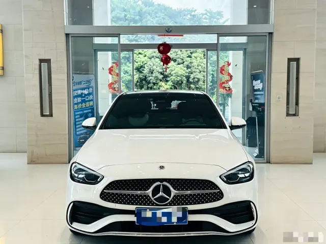 Mercedes-Benz C-Class — Фото автомобиля 2