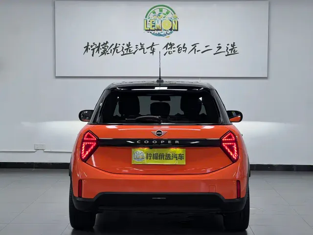 MINI Hatch — Фото автомобиля 6