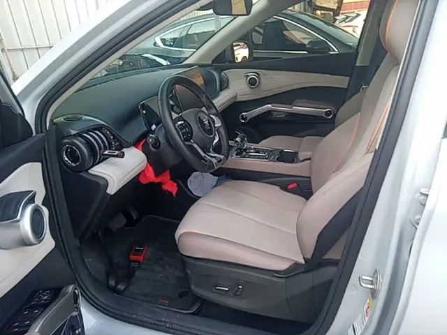 BYD Yuan PLUS — Фото автомобиля 15