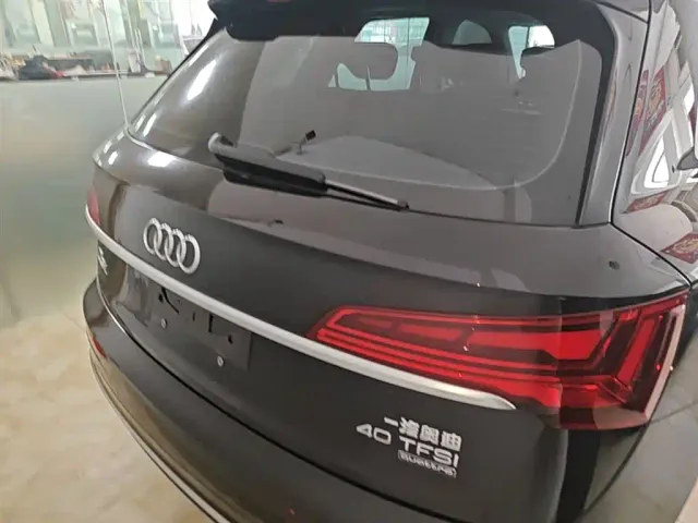 Audi Q5L — Фото автомобиля 5