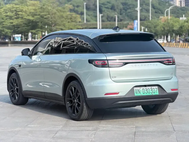 Leapmotor C11 — Фото автомобиля 6