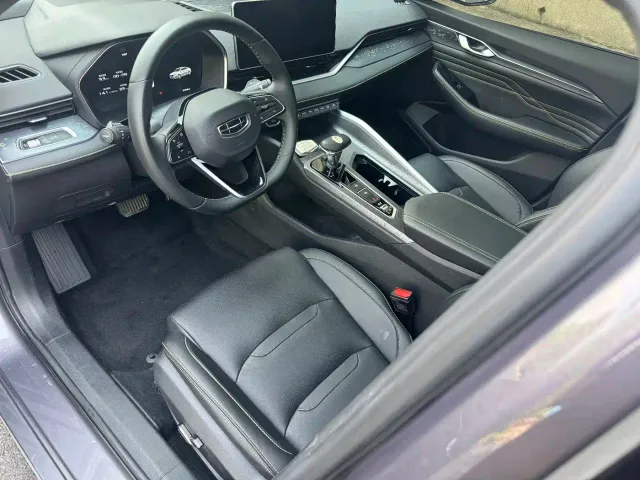 Geely Xingrui — Фото автомобиля 4