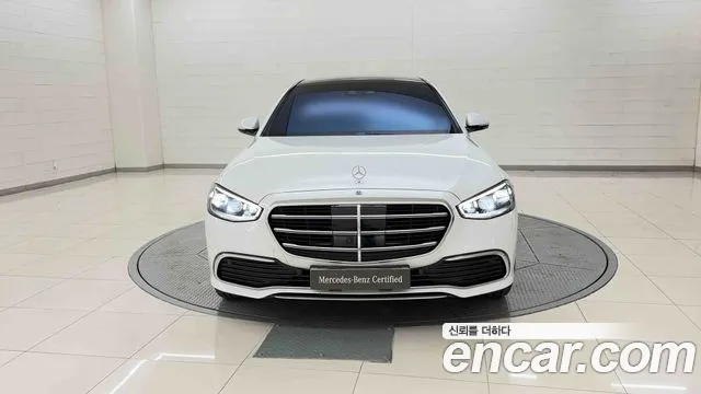 Mercedes-Benz S-Class — Фото автомобиля 8