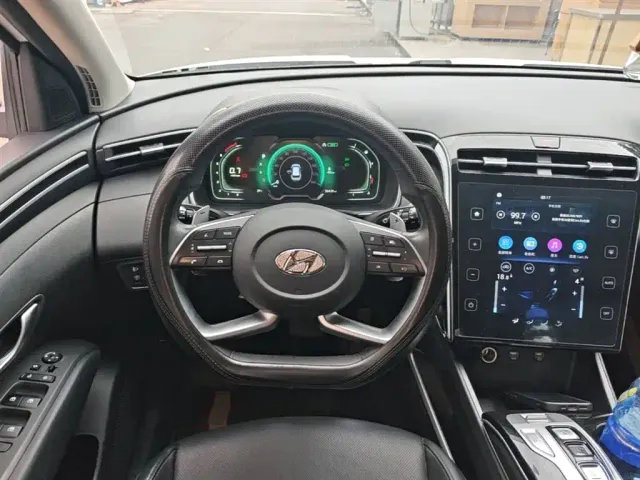 Hyundai Tucson — Фото автомобиля 10