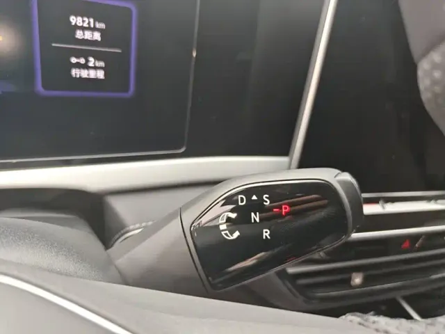 Volkswagen Passat — Фото автомобиля 13