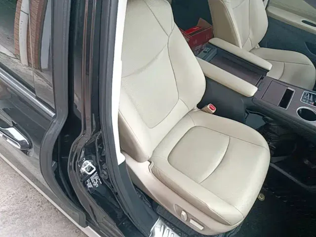 Toyota Granvia — Фото автомобиля 24