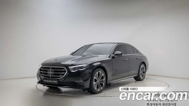 Фотография автомобиля — Mercedes-Benz E-Class
