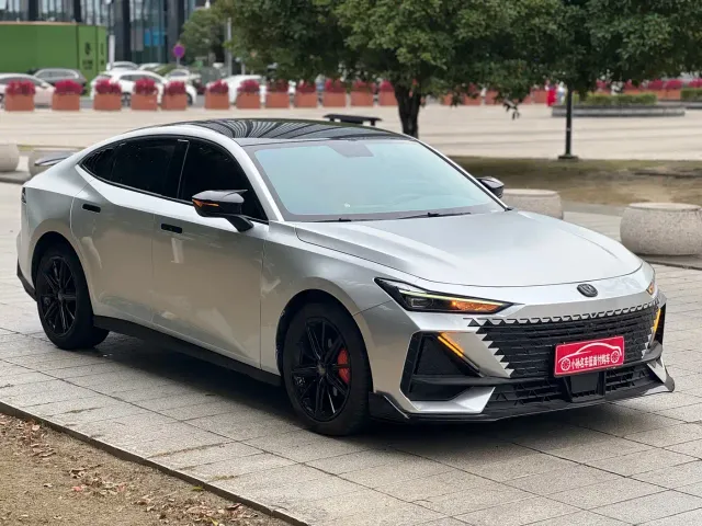 Changan UNI-V — Фото автомобиля 2