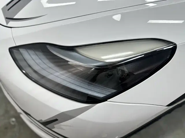 Tesla Model Y — Фото автомобиля 15