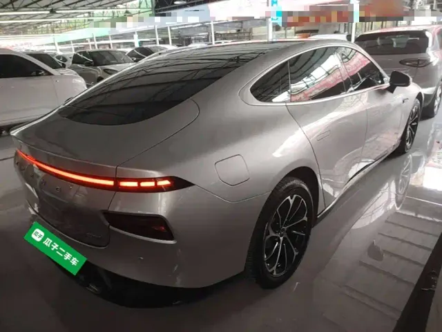 Xpeng P7 — Фото автомобиля 6