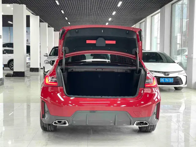BMW 3 Series — Фото автомобиля 14