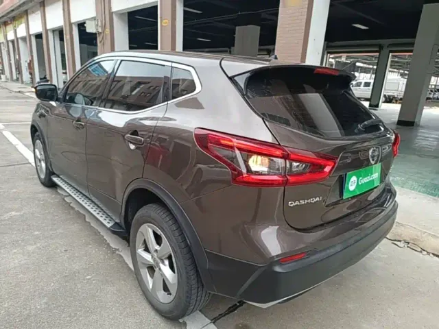 Nissan Qashqai — Фото автомобиля 4