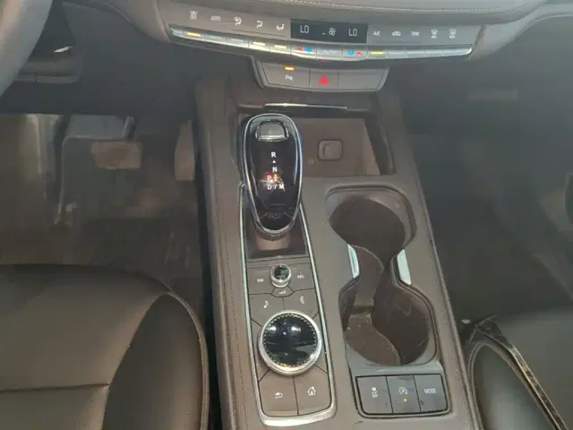 Cadillac XT4 — Фото автомобиля 13