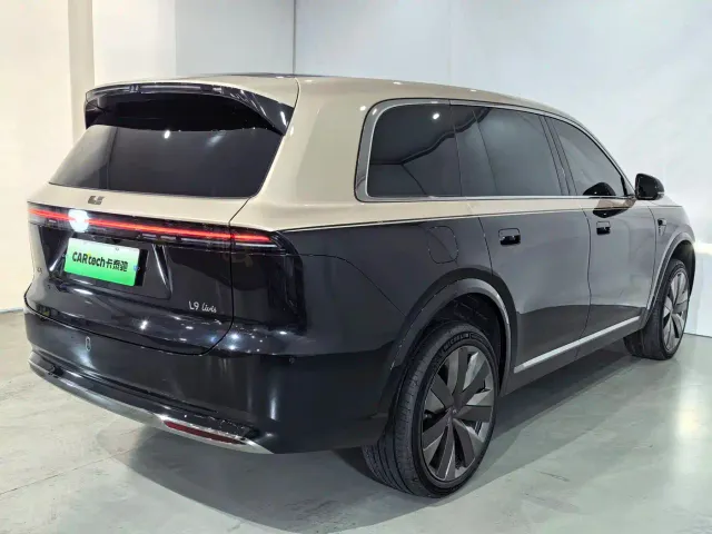 Li Auto L9 — Фото автомобиля 16