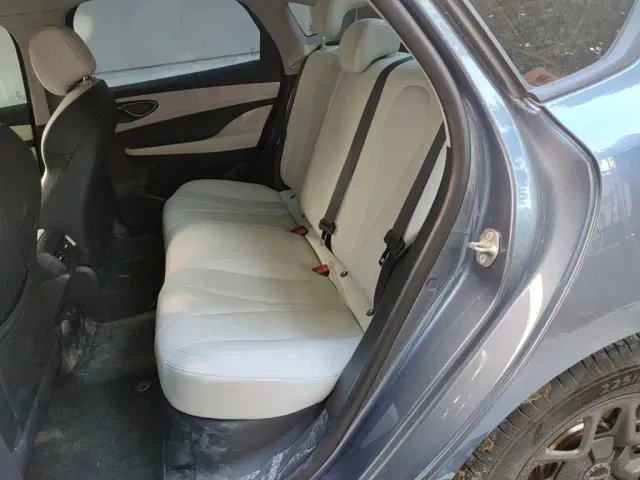 BYD Seal 05 DM-i — Фото автомобиля 13