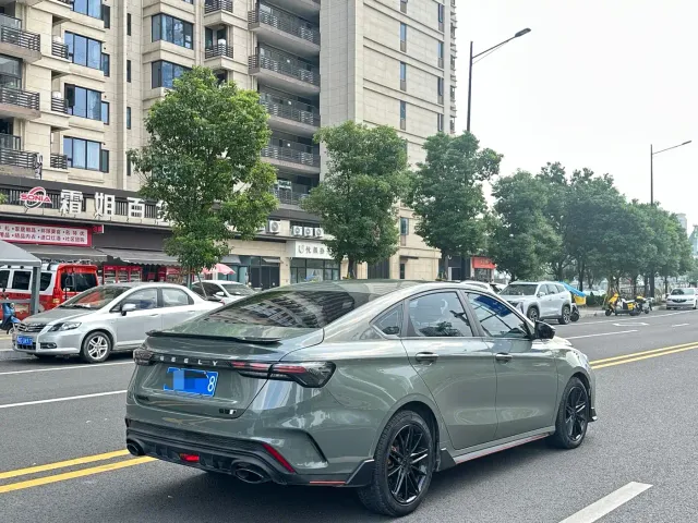 Geely Binrui — Фото автомобиля 16