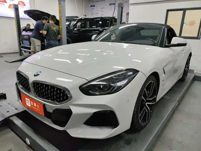Фотография автомобиля — BMW Z4