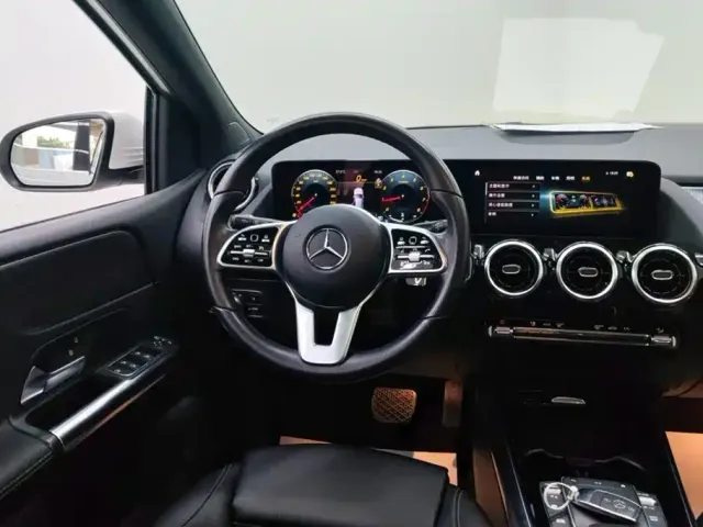 Mercedes-Benz B-Class — Фото автомобиля 15