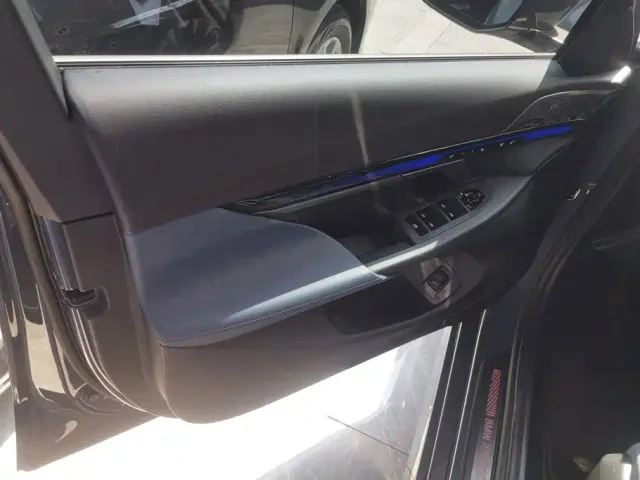 BMW 5 Series — Фото автомобиля 7