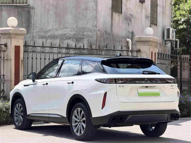 Exeed RX — Фото автомобиля 6