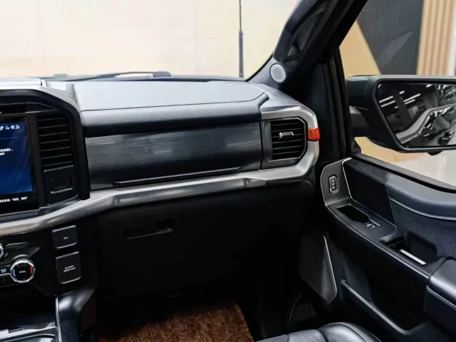 Ford F-150 Raptor — Фото автомобиля 12