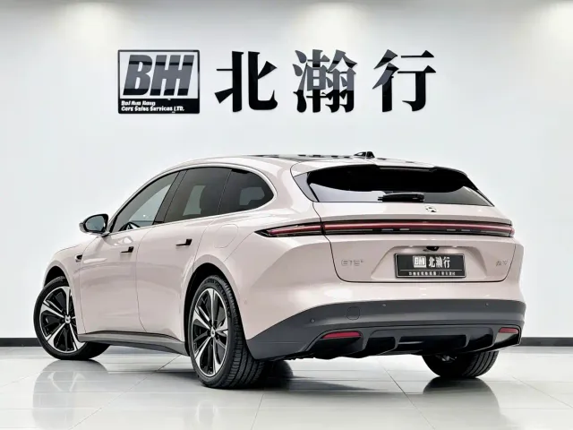 Nio ET5 Touring — Фото автомобиля 4