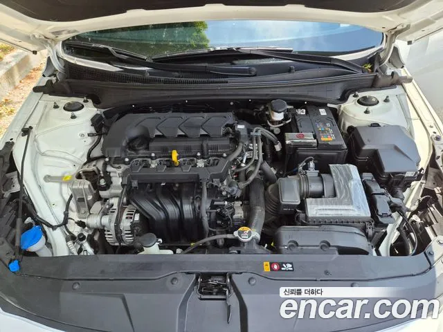 Hyundai AVANTE Avante (CN7) — Фото автомобиля 19