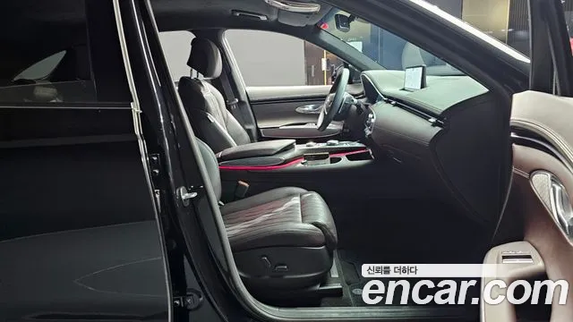 Genesis GV70 2.5T Бензин 2WD — Фото автомобиля 11