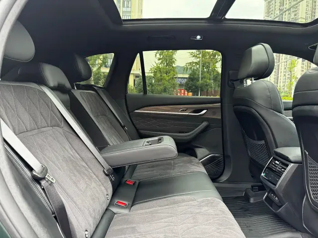 Geely Xingyue L — Фото автомобиля 12