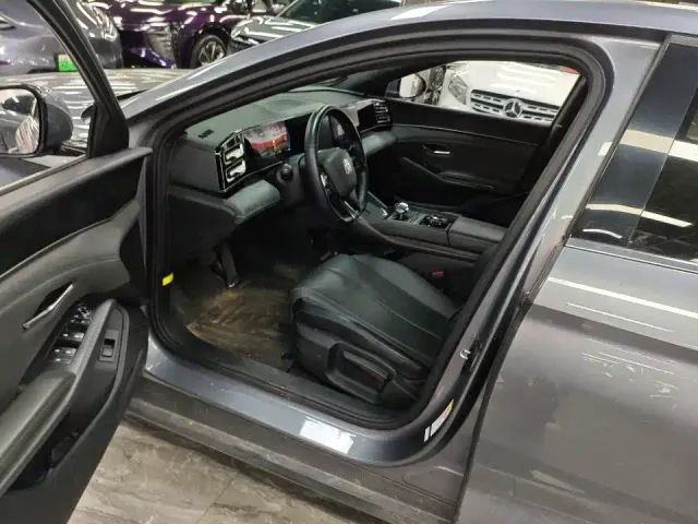 BYD Qin L — Фото автомобиля 3